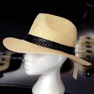 GROOVY GLAM Beige Straw Panama Hat Two Tone Open Weave Fedora